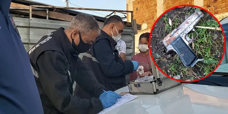 Bursa’da boş arsada bulduğu silahla arkadaşını vurdu