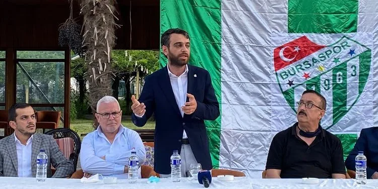 Adanur: “Bursaspor’un geleceği 500 bin Euro’ya çöp edilmiş”