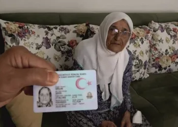3 padişah, 12 cumhurbaşkanı gördü