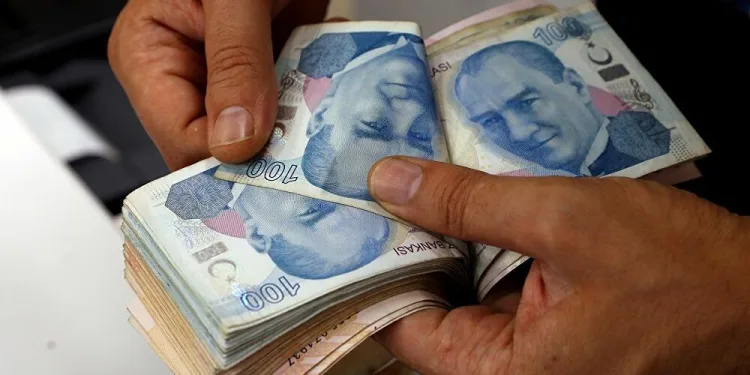 Kısa çalışma ödeneği ve işten çıkarma yasağı sona eriyor