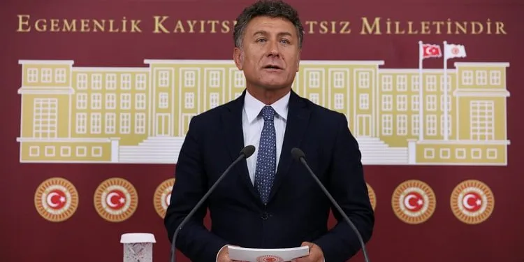 Sarıbal: GAP’a değil, yolcu olmayan havaalanına para yatırdılar