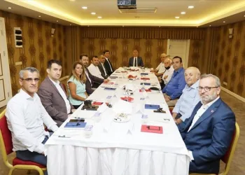 İnegöl’de örnek buluşma! 13 parti başkanından istişare toplantısı