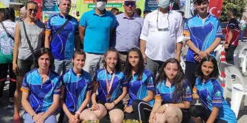 Dostum oryantiring takımı Türkiye şampiyonu oldu