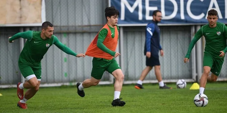 Bursaspor’da gözler sezon başlangıcında