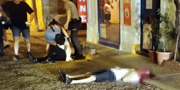 Sokak ortasında başına demirle vurularak öldürüldü