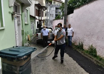 Osmangazi Belediyesi’nden muhtarın talebine anında çözüm