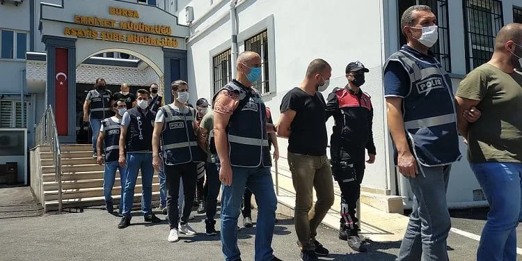Bursa merkezli otomobil çetesi operasyonu