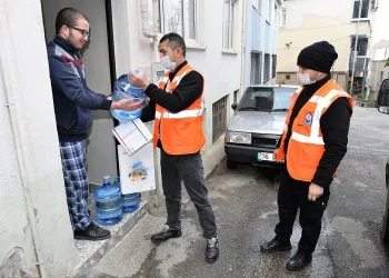 Atık yağ getirene 5 litre su hediye