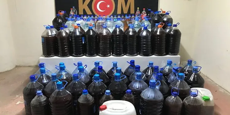 Bursa’da 1 ton sahte içki ele geçirildi