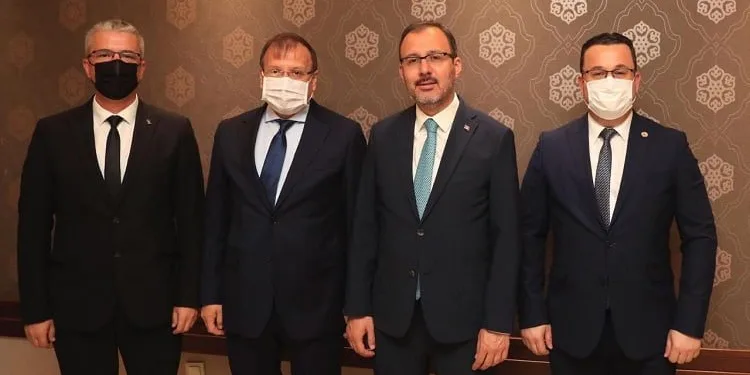 Mustafakemalpaşa’ya yeni spor yatırımları müjdesi