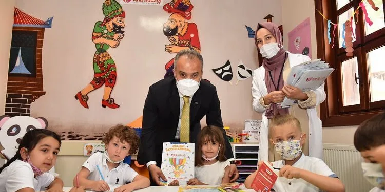 Ana Kucağı Eğitim Merkezleri’nde karne heyecanı