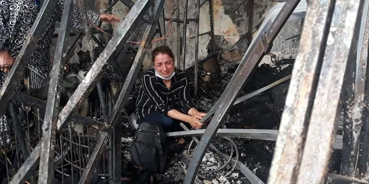 Dükkanı kundaklanan kadın gözyaşları içinde anlattı