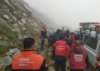 Uludağ’da kaybolan 4 kişi, 6 saat sonra bulundu