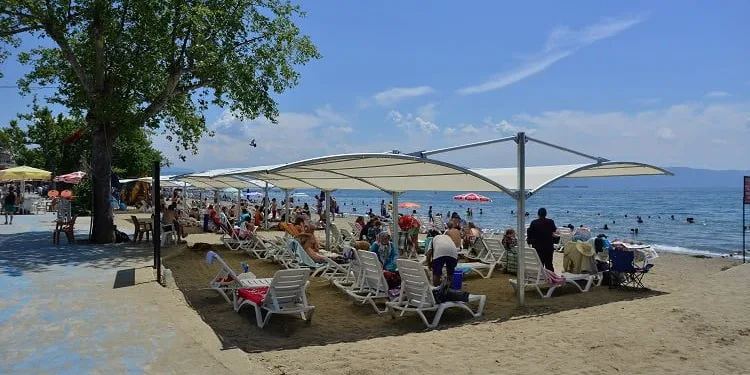 Gemlik Belediyesi halk plajında özel hizmet