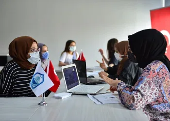 Yıldırım’dan öğrencilere ücretsiz danışmanlık hizmeti