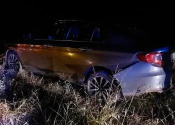 Bursa’da otomobil tarlaya uçtu: 4 yaralı