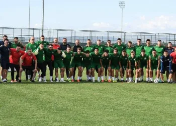 Bursaspor, Afyon’daki ilk antrenmanını gerçekleştirdi