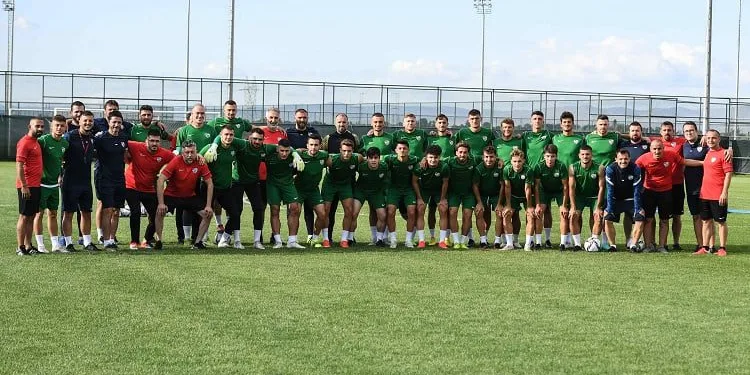 Bursaspor, Afyon’daki ilk antrenmanını gerçekleştirdi