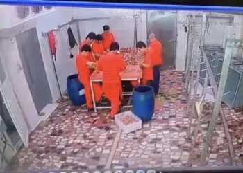 “Kokuyorsun” dedi diye kalbinden bıçakladı