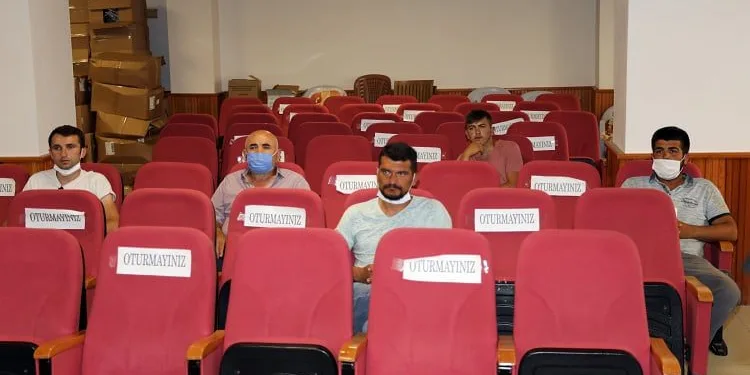Bursa Mudanya’da kurban kesim elemanı eğitimi verildi
