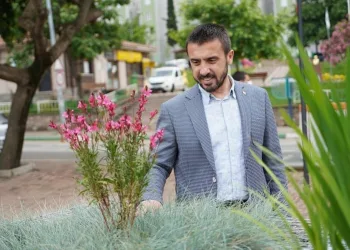 Kestel’de ihtiyaç sahibi çocuklara hediye çeki desteği