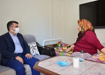 Başkan Yılmaz’dan Münevver Atak’a bayram ziyareti