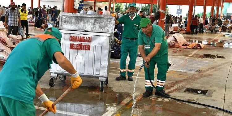 Bursa Osmangazi’de hijyenik kurban kesimi