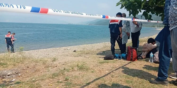 İznik Gölü’nde kayıp alarmı! Arama çalışmaları sürüyor