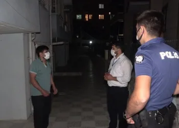 Karantinadan kaçıp cenazeye gittiler