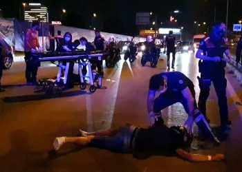 Bursa’da motosiklet kazası! 2 arkadaşın durumu ağır
