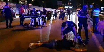 Bursa’da motosiklet kazası! 2 arkadaşın durumu ağır