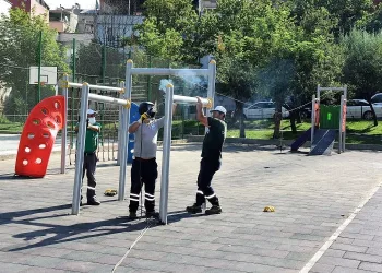 Bursa Yıldırım Belediyesi ilçedeki parkları yenileniyor