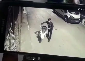 Bursa’da saniyeler içinde hırsızlık