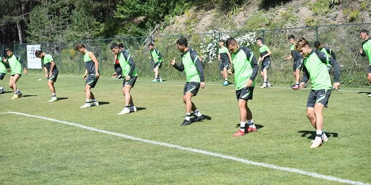 Bursaspor yeni sezona ağır antrenmanlarla hazırlanıyor