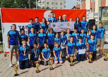 DOSTUM Oryantiring Takımı, rekor kırdı