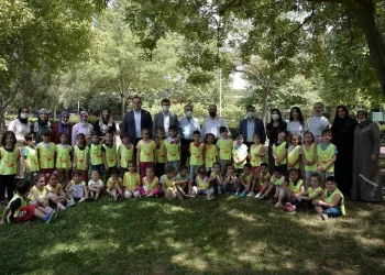 Bilgi Evleri’nde eğitim gören öğrenciler sertifikalarına kavuştu