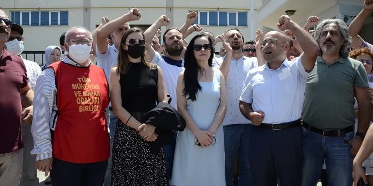 Bursa’da otomotiv işçilerine destek ziyareti
