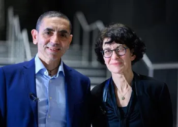 Özlem Türeci ve Uğur Şahin’den yeni aşı açıklaması
