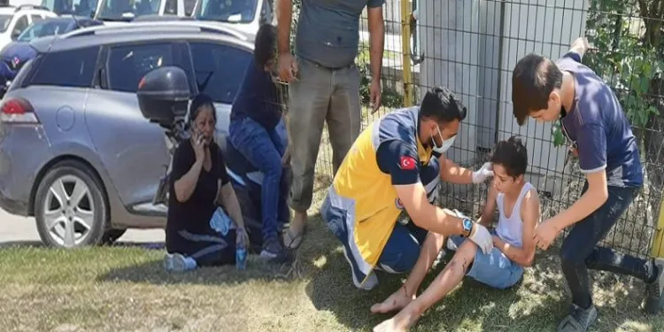 Ölümden döndüler! Çarptığı aracın içine girdi