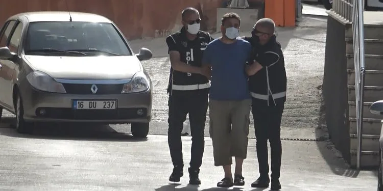 Bursa’da Erdoğan ve Soylu’ya hakarete gözaltı