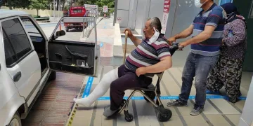 Üstüne inek düştü bacağı kırıldı