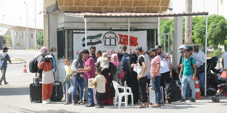 Suriyelilerin Türkiye’ye bayram dönüşü başladı