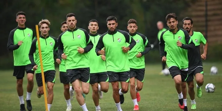 Bursaspor transfer engelinin kaldırılmasında son düzlüğe girdi