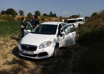 Bursa’da çalıntı araçla polisten kaçtılar