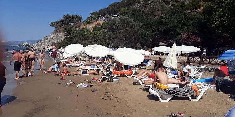Milli Park’ta şezlong ve şemsiye kiralama ücretine tepki