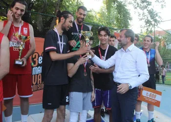 Bursa Gürsu’da sokak basketbolu turnuvası