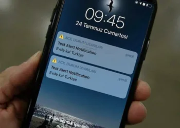 iPhone’dan ‘Evde Kal Türkiye’ uyarısı!