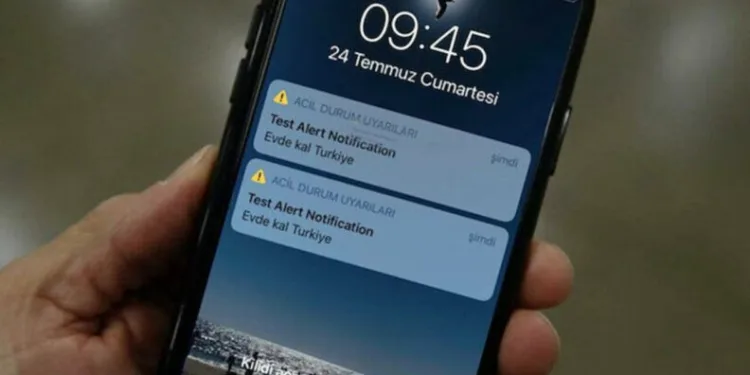 iPhone’dan ‘Evde Kal Türkiye’ uyarısı!