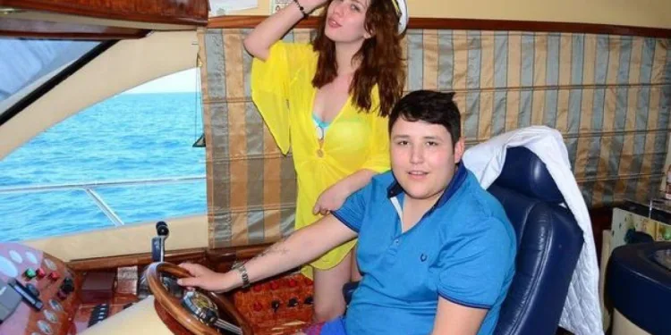 Eski eşi avukatı aracılığıyla hakkındaki iddialara isyan etti