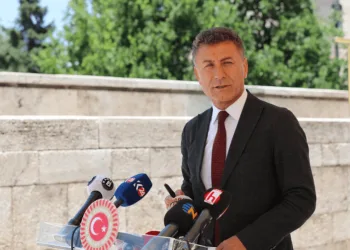 CHP’li Sarıbal: Yerli tütün bitiriliyor